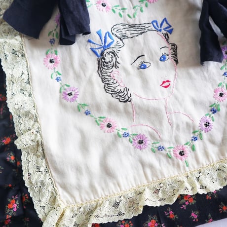 embroidery floral frill bag  (lady)