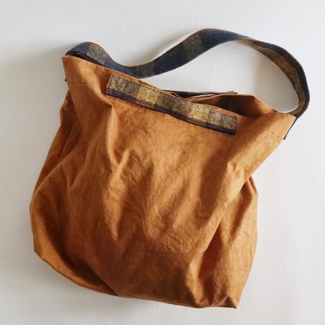 newspaper bag (kakisibu)