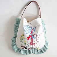embroidery frill bag  (holly hobbie)
