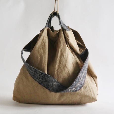 newspaper bag (deep beige)