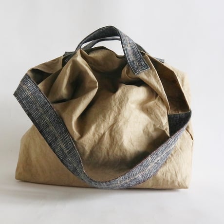 newspaper bag (deep beige)