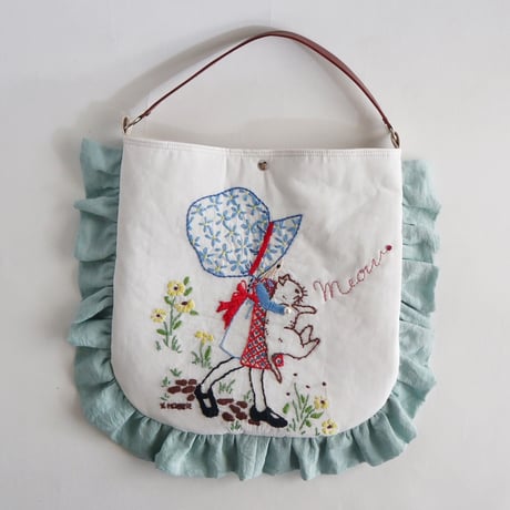 embroidery frill bag  (holly hobbie)