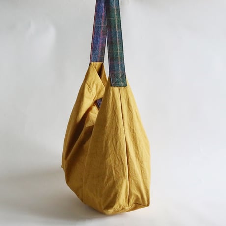 newspaper bag (mustard)