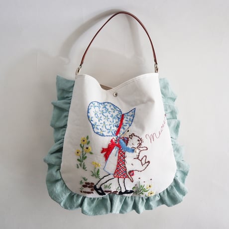 embroidery frill bag  (holly hobbie)