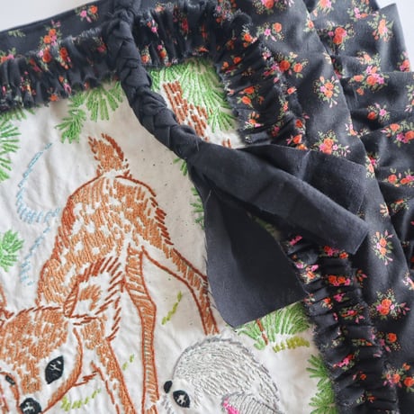 embroidery floral frill bag  (bambi)