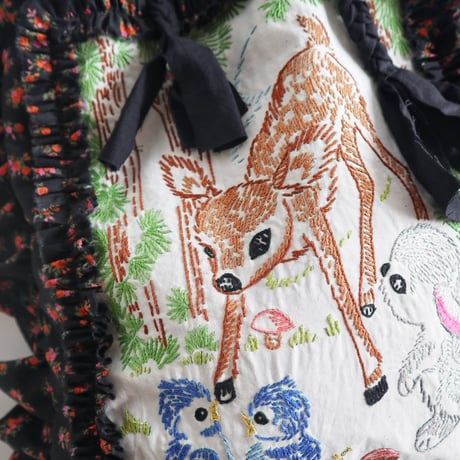 embroidery floral frill bag  (bambi)