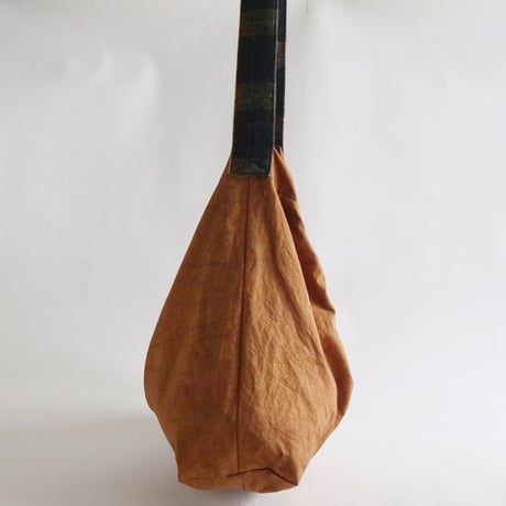 newspaper bag (kakisibu)