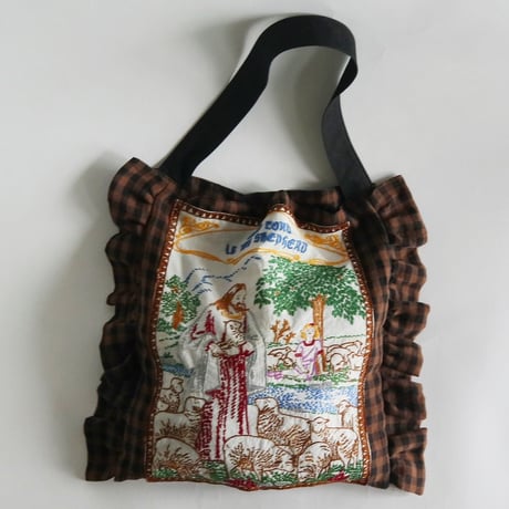 embroidery  frill bag  (sheep)