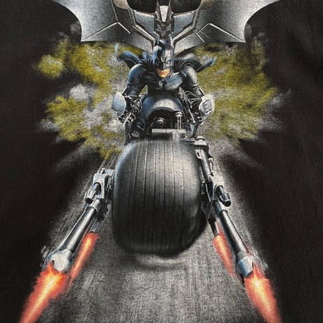 THE DARK KNIGHT