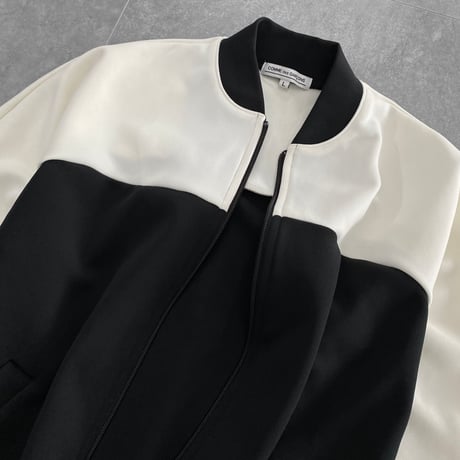 COMME des GARÇONS
