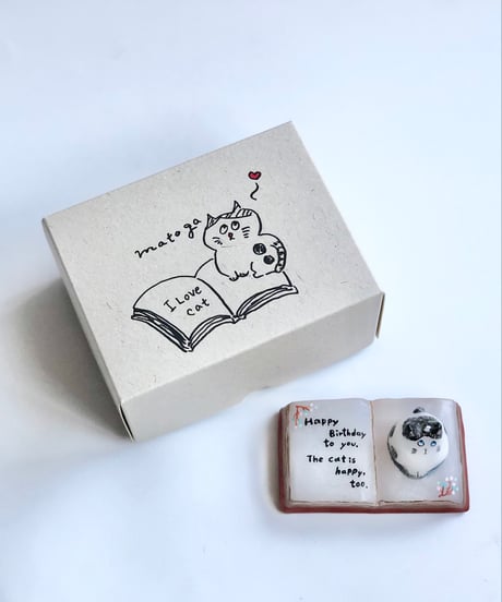 Rin＊Tsubaki    キャンドル　『A cat on a book』