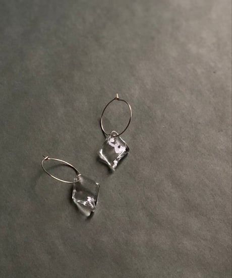 ma.dew.  フープピアス