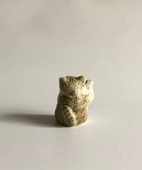 信楽焼　招き猫のオブジェ