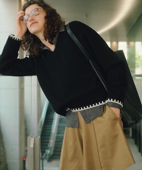 Personal Classic V-Neck Knit