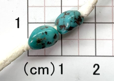 2mm穴　ターコイズビーズ　ナゲットA2個　10mm　現品　No.1629