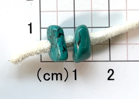 2.5mm穴　ターコイズビーズ　さざれ2個　No.1756　11mm　現品