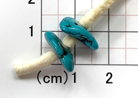 2.5mm穴　ターコイズビーズ　さざれ2個　No.1710　13mm　現品