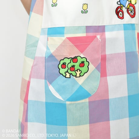 2026秋冬新作 保育士エプロン ジャッキー×キティちゃん くまのがっこう サイドボタン JA44254-62