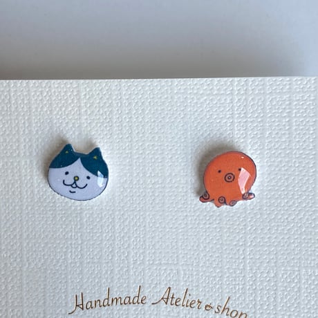 【人気商品！】ねことたこ。のイヤリングorピアス