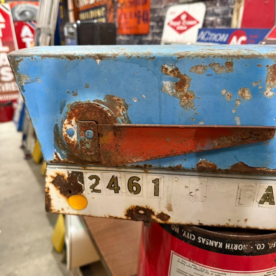 6abcb1f6297061e6987cb72b