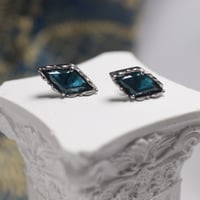 ポストピアス（ステンレス316L×カイヤナイト）