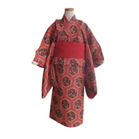 7歳　USED着物　紅亀甲　（着物単品　帯は含まれません画像は参考です）