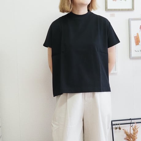 AUG relaxing／ワイドフレンチスリーブTシャツ