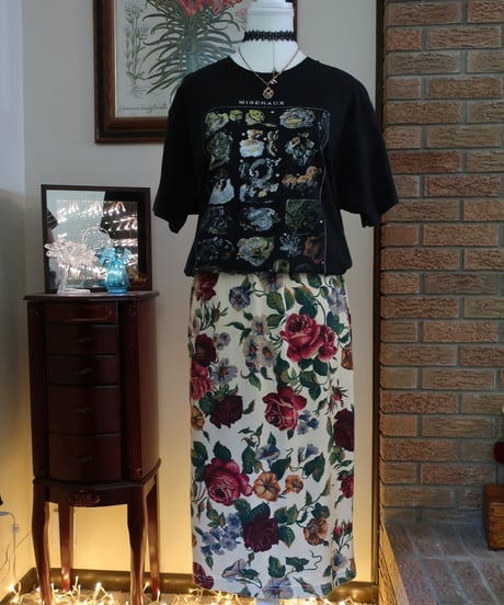 Floral pencil skirt 🌹セット販売アイテム