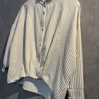 ストライプブラウス