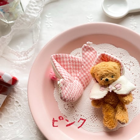 さくらんぼ刺繍入りポンチョ
