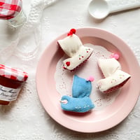 さくらんぼ刺繍入りポンチョ