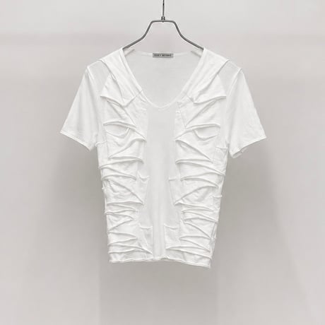 ISSEY MIYAKE - Sculptural shirring T-shirt