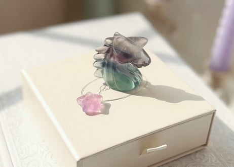 【ロマンチックなミラクル】 フローライトのユニコーン