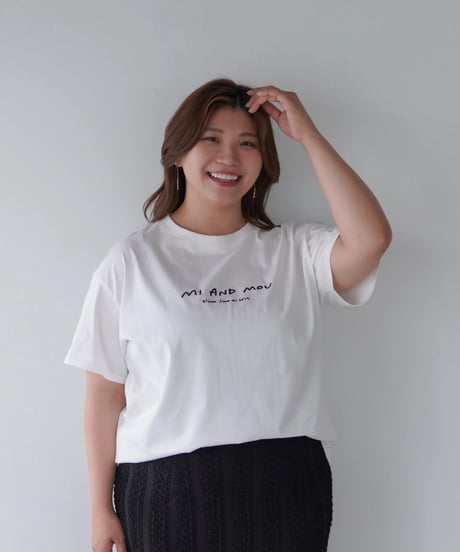 ロゴ刺繍T-shirt｜ホワイト
