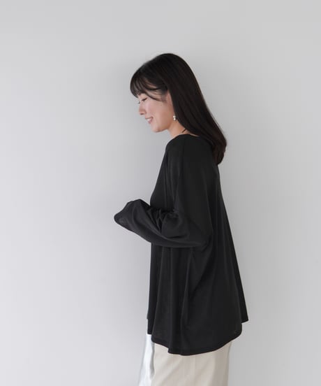 Sheer Loose Cutsew｜ブラック