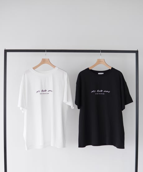 ロゴ刺繍T-shirt｜ブラック