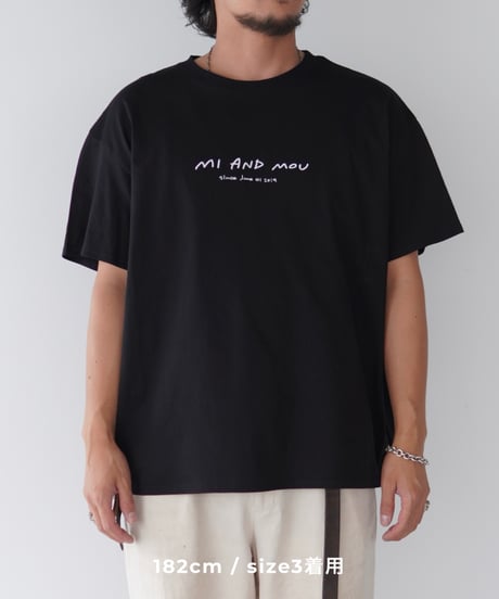 ロゴ刺繍T-shirt｜ブラック