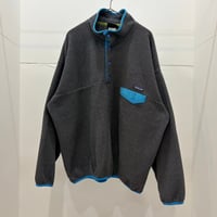 11s Patagonia snap-t gray
