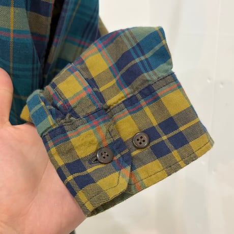 90s GAP shirt