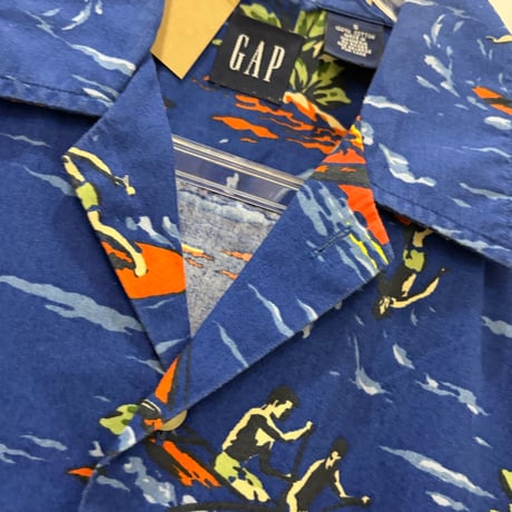 00s GAP aloha shirt