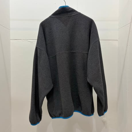 11s Patagonia snap-t gray