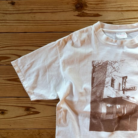 JACKS GRILL shop photo tee