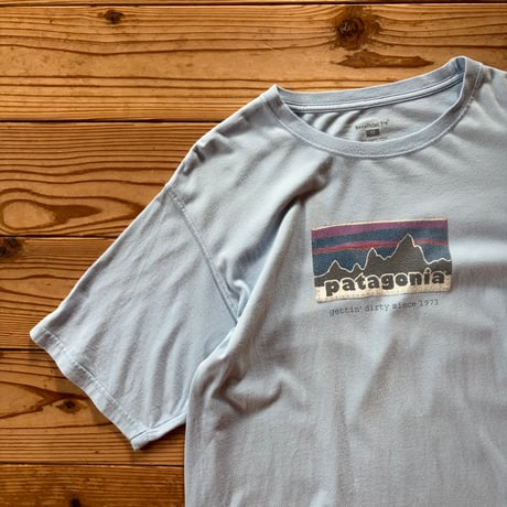 patagonia beneficial t's fitz roy mountains logo tee