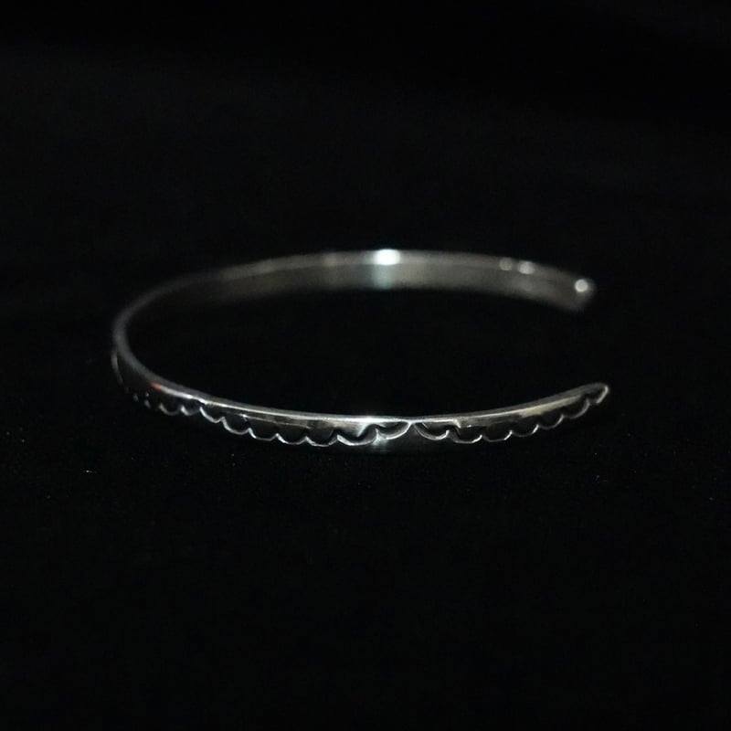 Navajo Silver Bangle (90s) | globule mag.