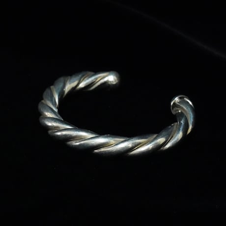 Mexican Jewelry Triple Twisted Bangle (80s)