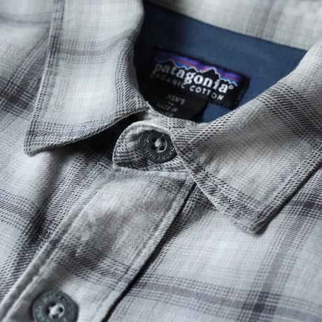 Patagonia Shadow Plaid Work Shirt (00s XL made in Romania )