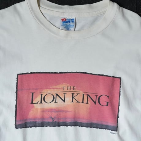 Hanes Lion King Print T-Shirt (90s XL made in USA )