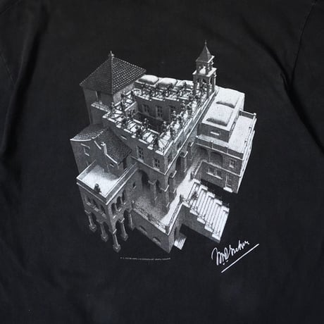 M.C.Escher Printed T-shirt (90s L made in USA)
