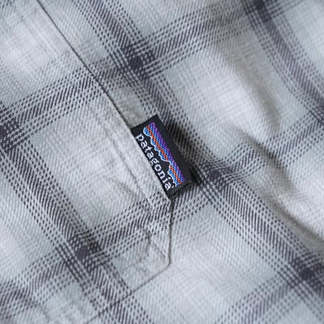 Patagonia Shadow Plaid Work Shirt (00s XL made in Romania )