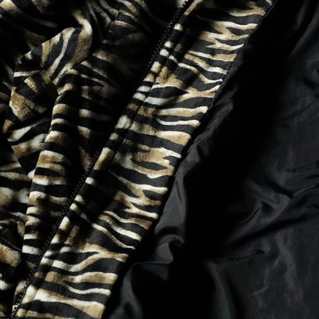 Zipped Jacket (00s about L/XL Animal Pattern)